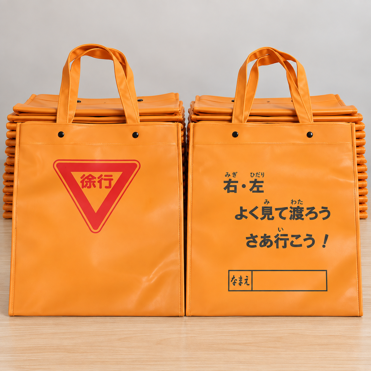 大量製作した交通安全デザインのそろばんバッグ
